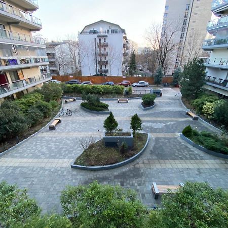 Green Apartment 214 With Private Parking Бухарест Экстерьер фото