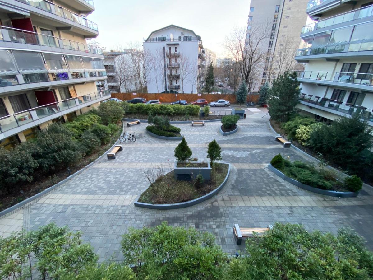 Green Apartment 214 With Private Parking Бухарест Экстерьер фото