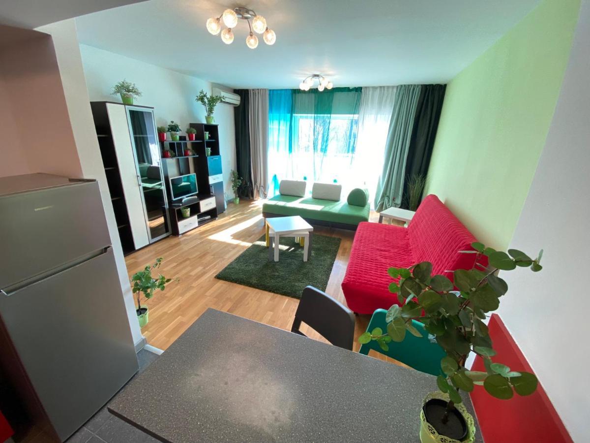 Green Apartment 214 With Private Parking Бухарест Экстерьер фото