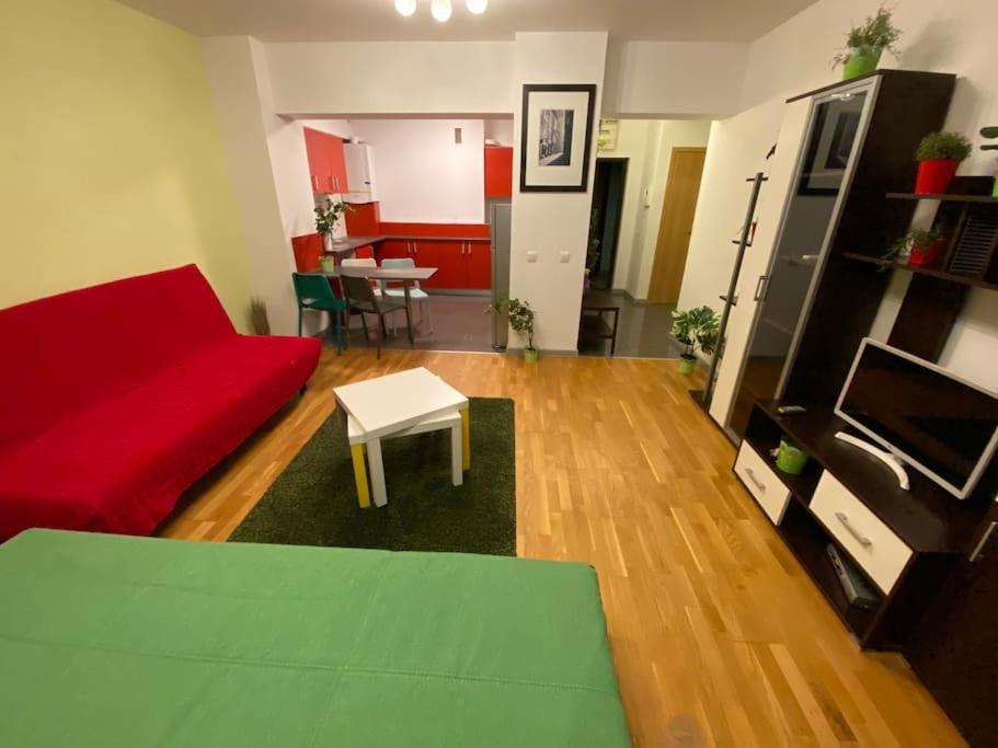 Green Apartment 214 With Private Parking Бухарест Экстерьер фото